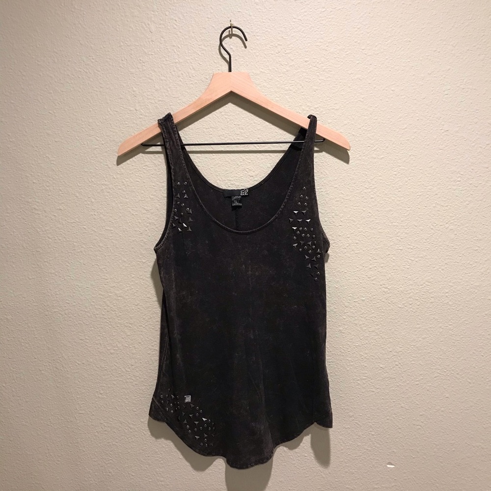 FOX Distressed Studded Tank